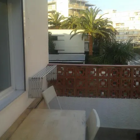 Cool 5 Minuts From The La Pineda