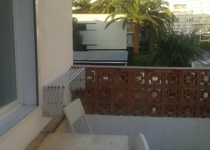 Cool 5 Minuts From The La Pineda
